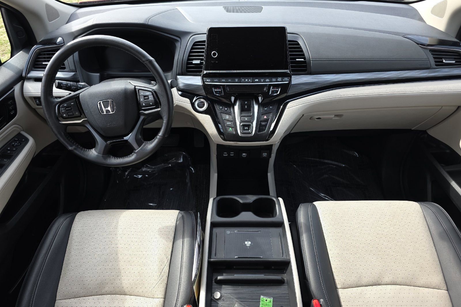 Used 2025 Honda Odyssey Elite image 13