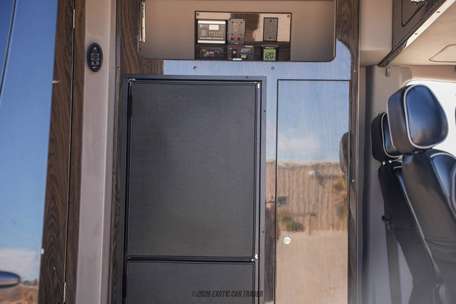 Used 2017 Mercedes-Benz Sprinter 3500 image 84