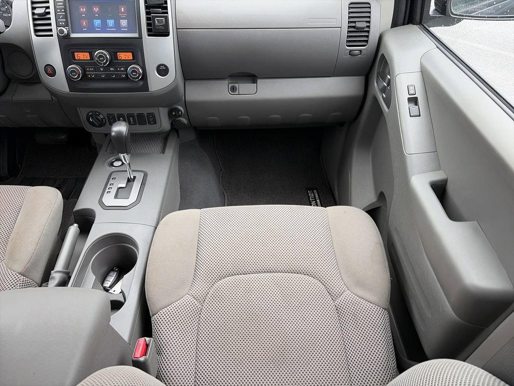 Used 2020 Nissan Frontier SV w/ Midnight Edition Floor Mats AWD/4WD image 17