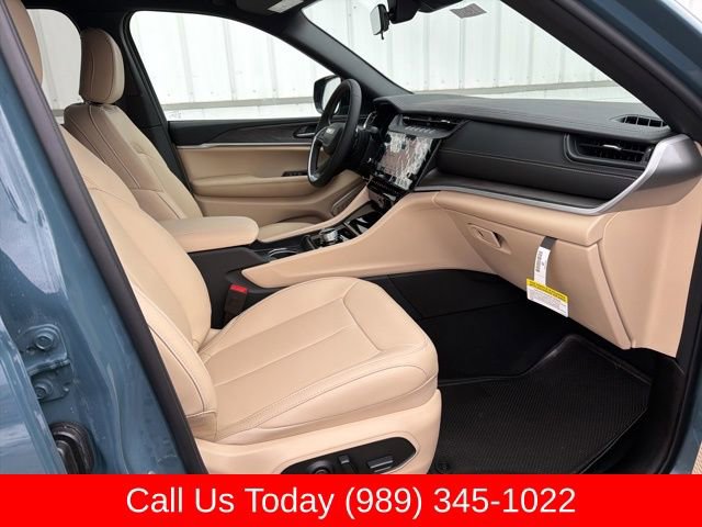 New 2026 Jeep Grand Cherokee Limited w/ Trailer Tow Package image 37