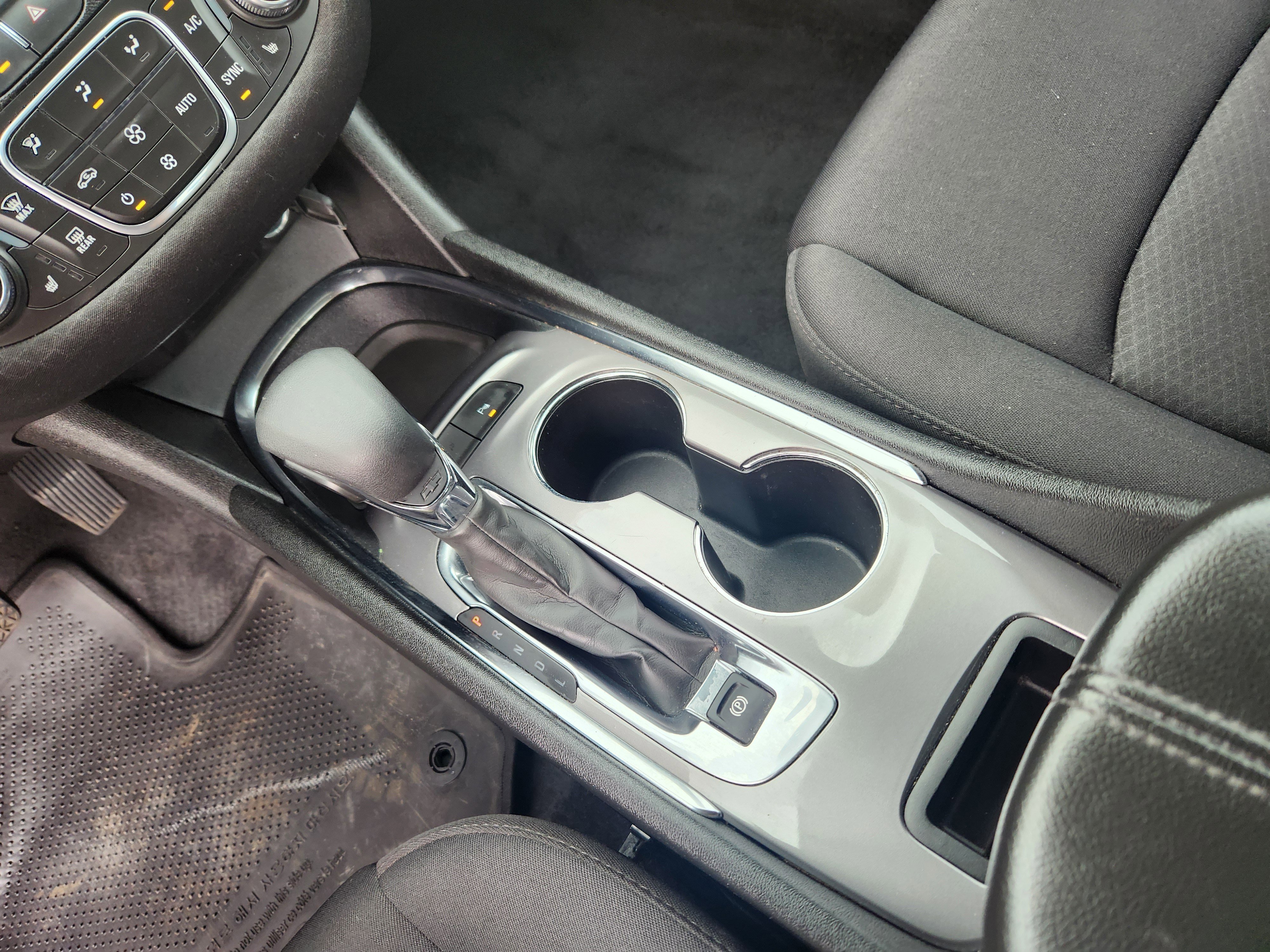 Used 2024 Chevrolet Malibu LT FWD image 18