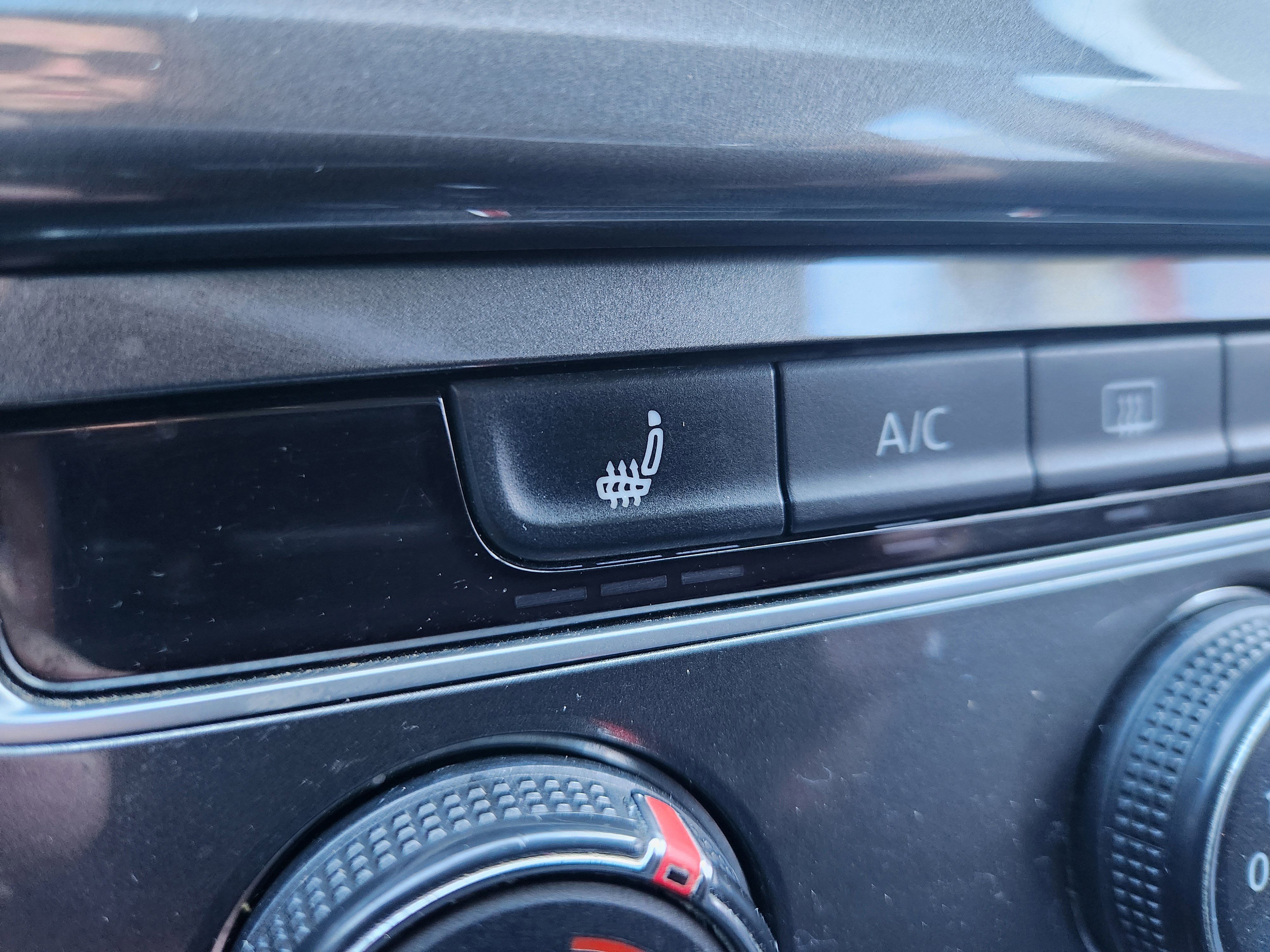 Used 2017 Volkswagen Golf Alltrack S image 35