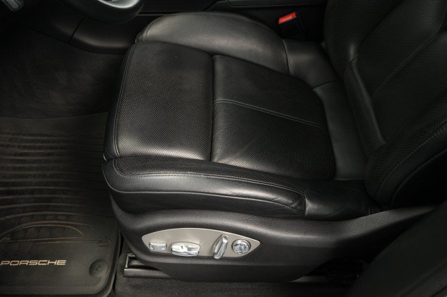 Used 2018 Porsche Macan S AWD/4WD image 28