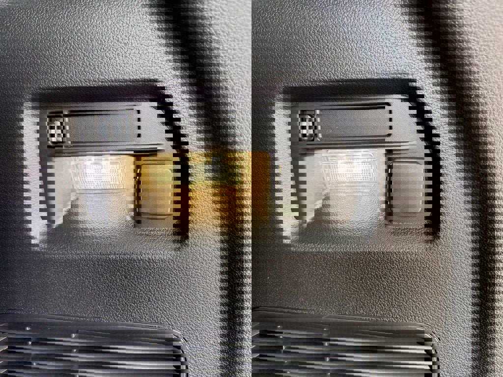 New 2026 Ford Explorer Active w/ Active Comfort Package image 15