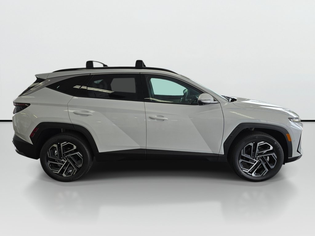 New 2026 Hyundai Tucson Limited AWD/4WD image 2