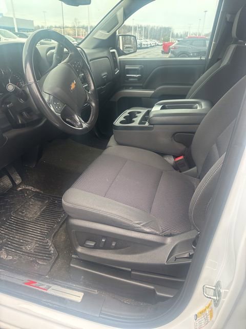 Certified 2018 Chevrolet Silverado 1500 LT w/ Redline Edition image 9