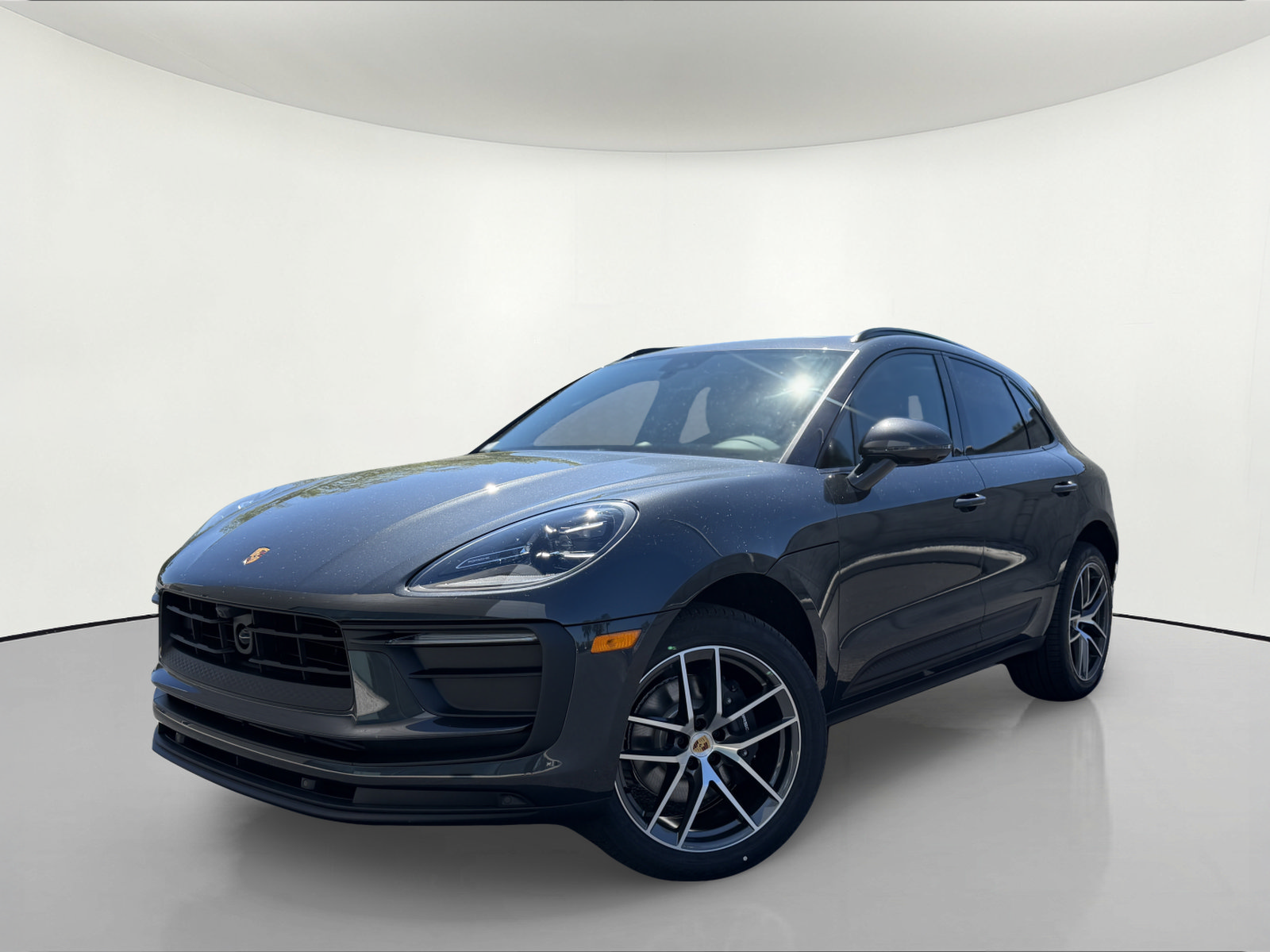 New 2026 Porsche Macan AWD/4WD image 1