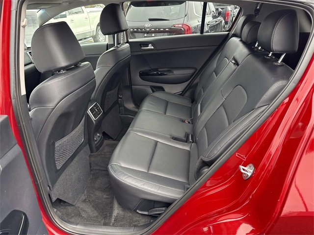 Used 2021 Kia Sportage EX w/ EX Technology Package image 17
