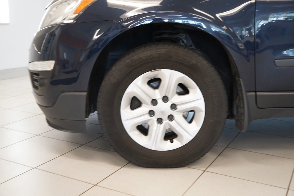 Used 2017 Chevrolet Traverse LS FWD image 18