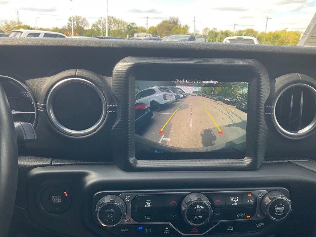 Used 2022 Jeep Wrangler Unlimited Sahara image 26