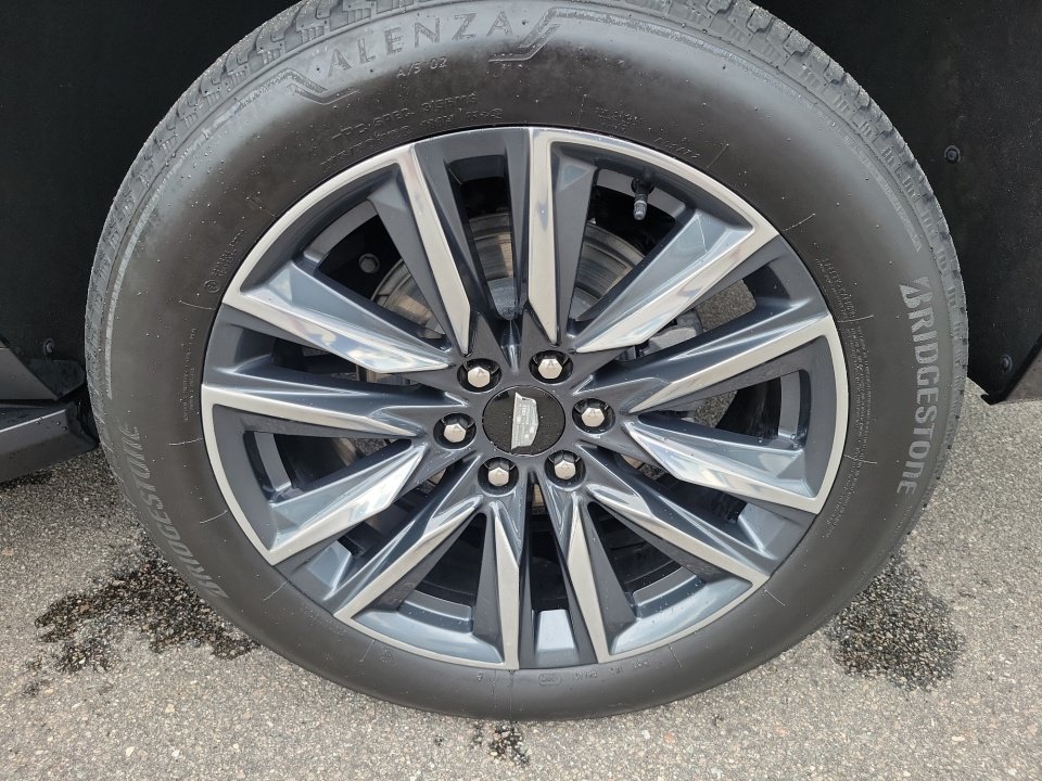 Certified 2024 Cadillac Escalade Sport AWD/4WD image 27