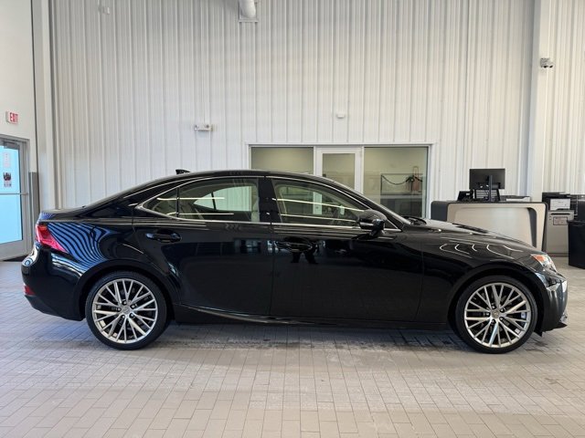 Used 2016 Lexus IS 300 AWD image 2
