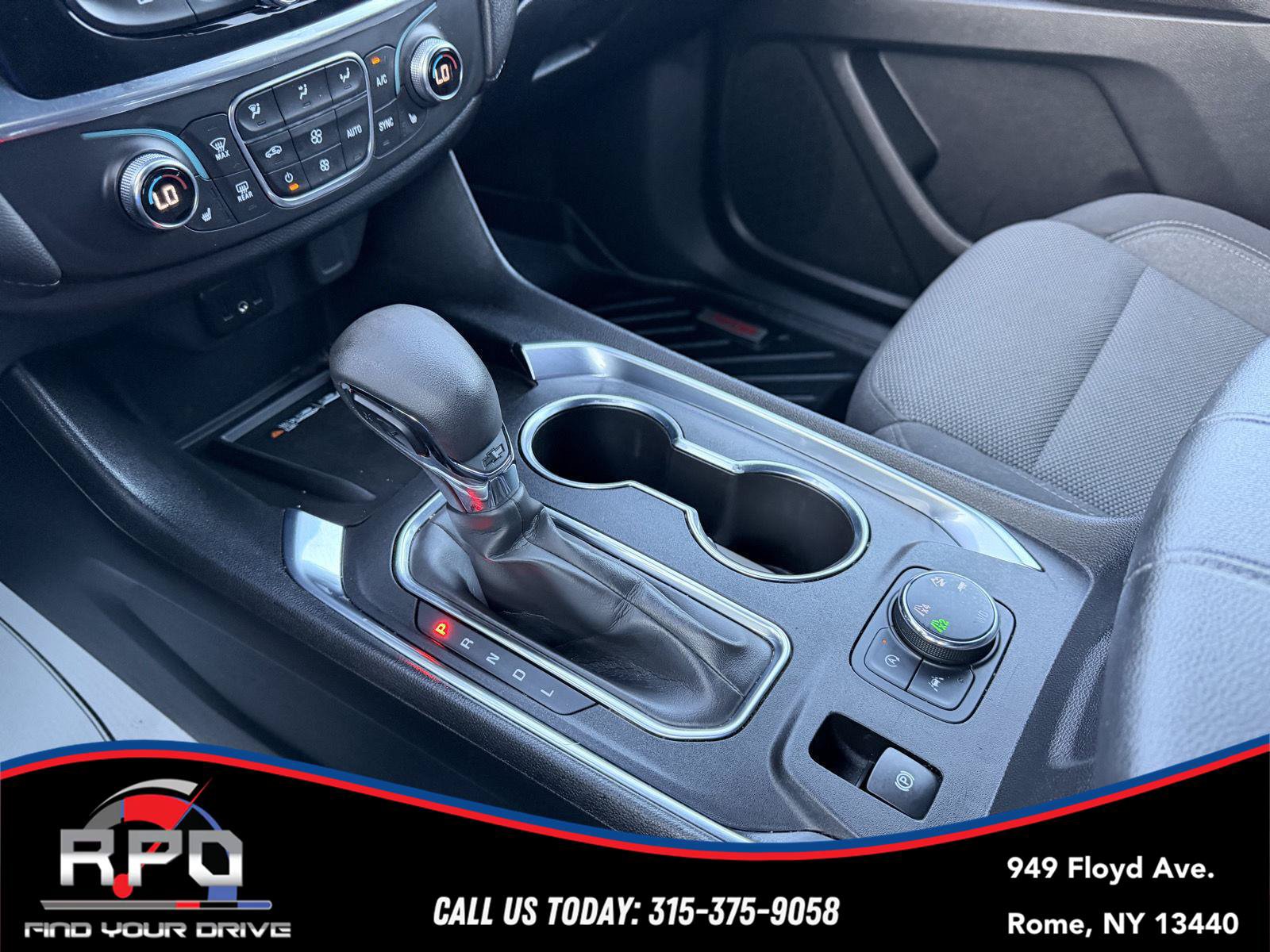 Used 2022 Chevrolet Traverse LT AWD/4WD image 24