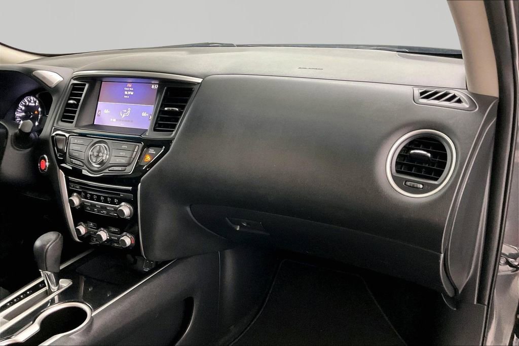 Used 2018 Nissan Pathfinder SV w/ Cargo Package AWD/4WD image 20