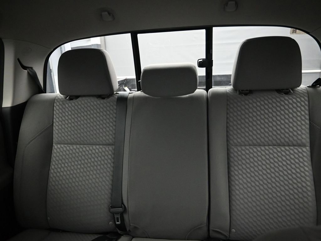 Used 2022 Toyota Tacoma SR w/ SR Convenience Package image 17