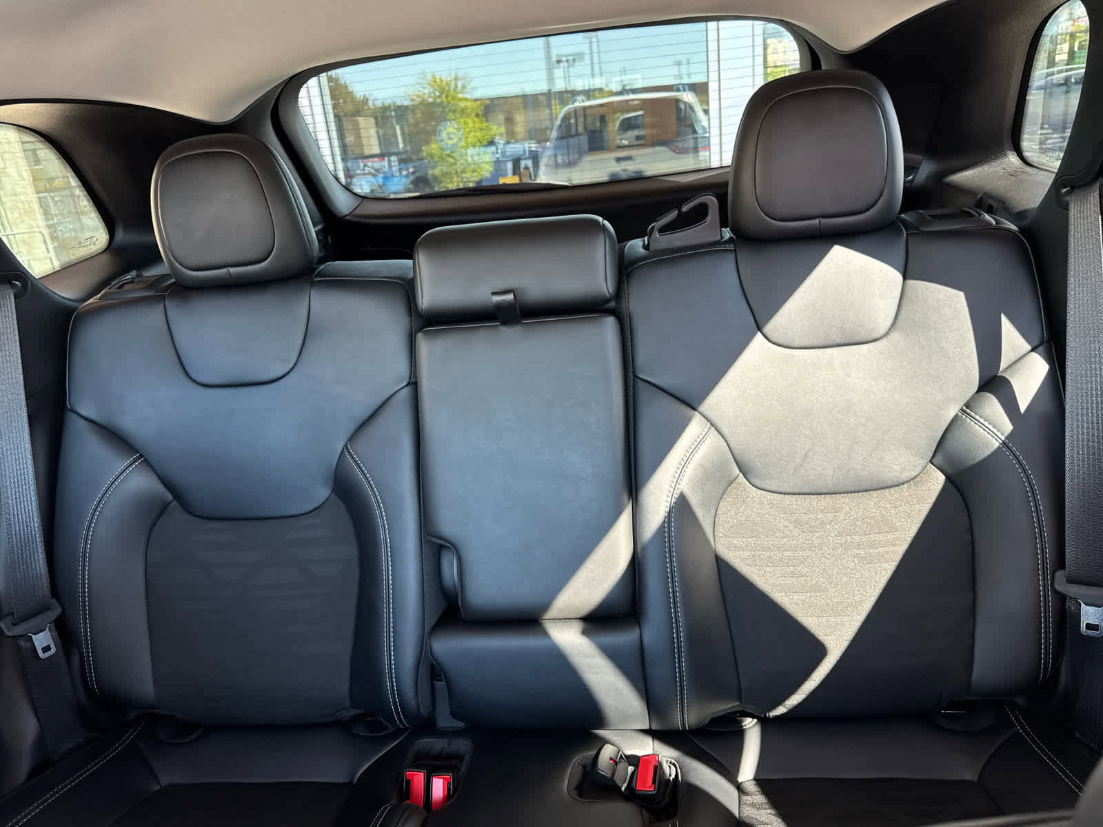 Used 2022 Jeep Cherokee Latitude w/ Trailer Tow Group image 22