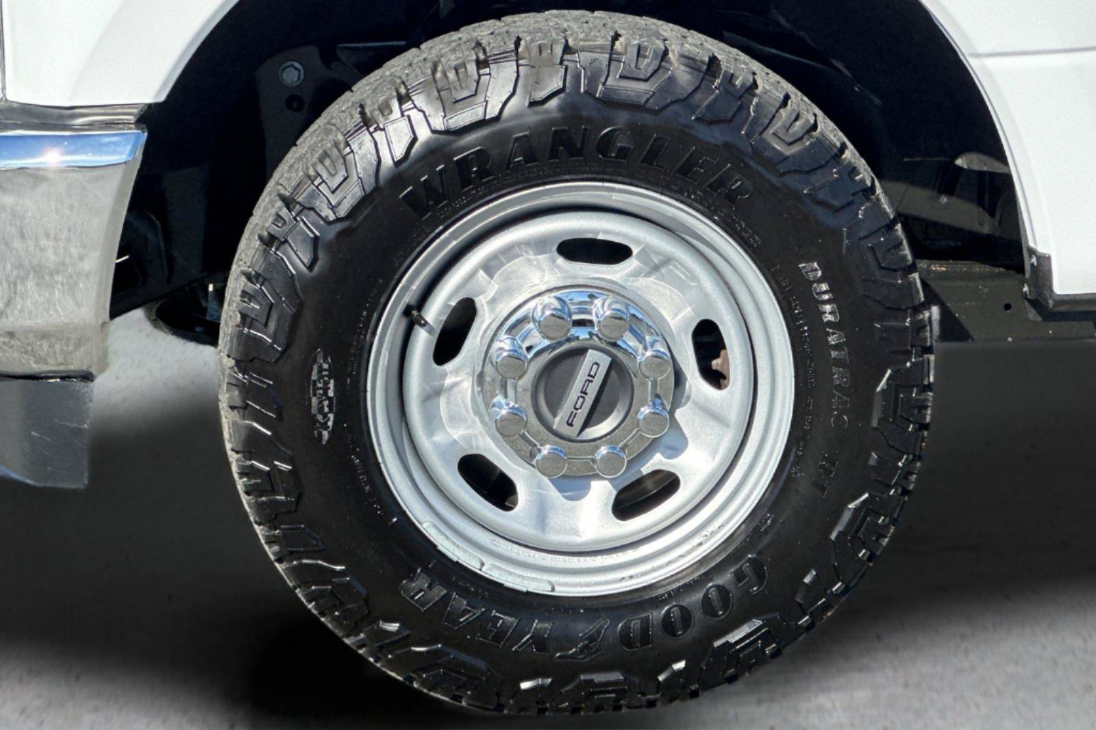 Used 2022 Ford F250 XL w/ Power Equipment Group RWD image 22