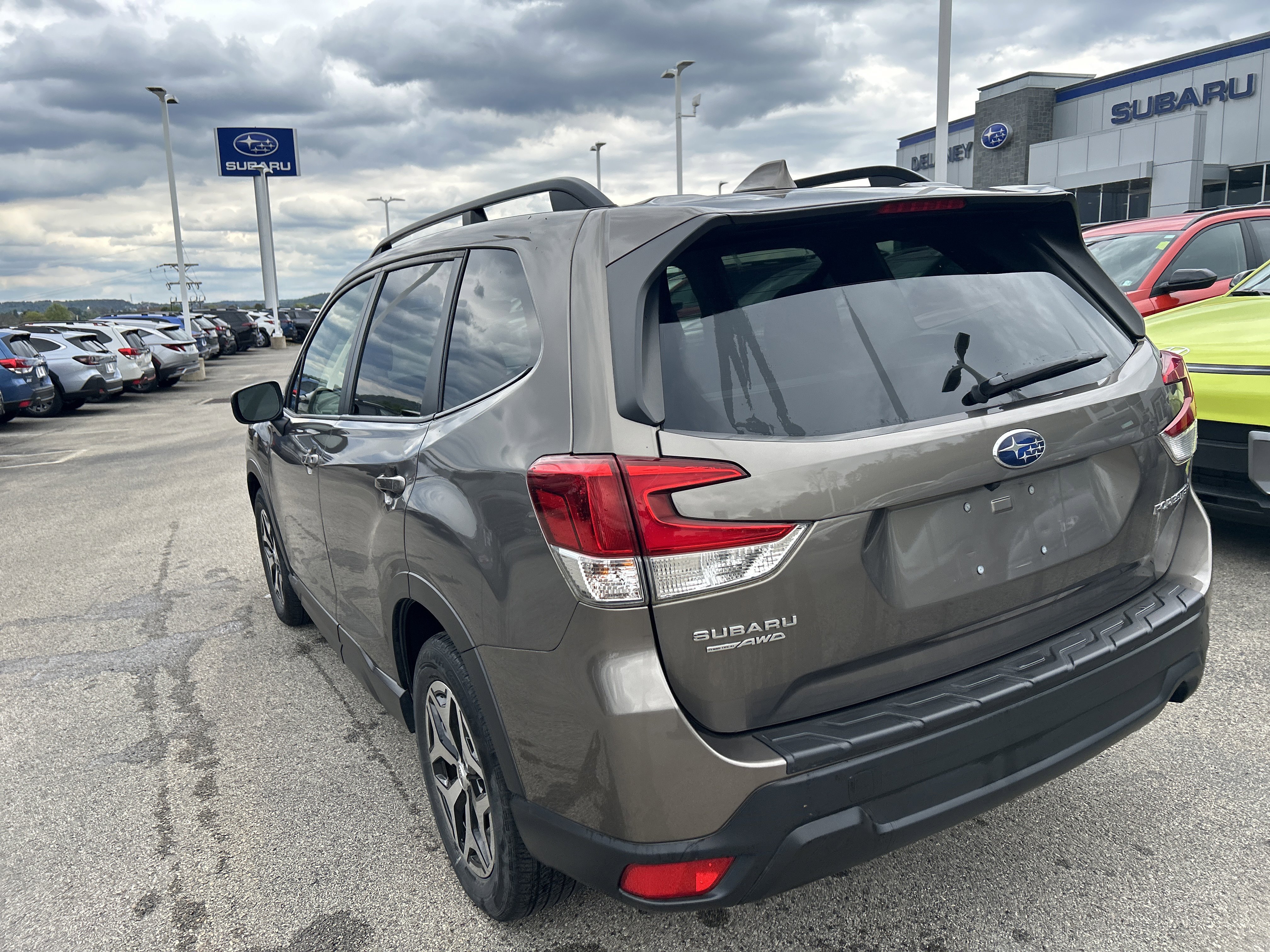 Used 2021 Subaru Forester Premium w/ Popular Package #1 AWD/4WD image 13