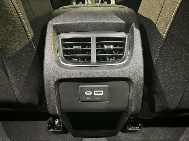 Used 2025 Chevrolet Blazer LT FWD image 15