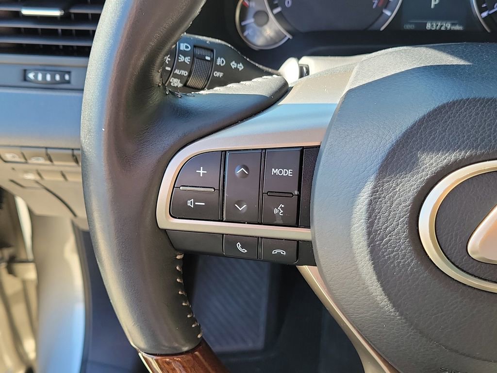 Used 2019 Lexus RX 350L 350L w/ Premium Package image 25