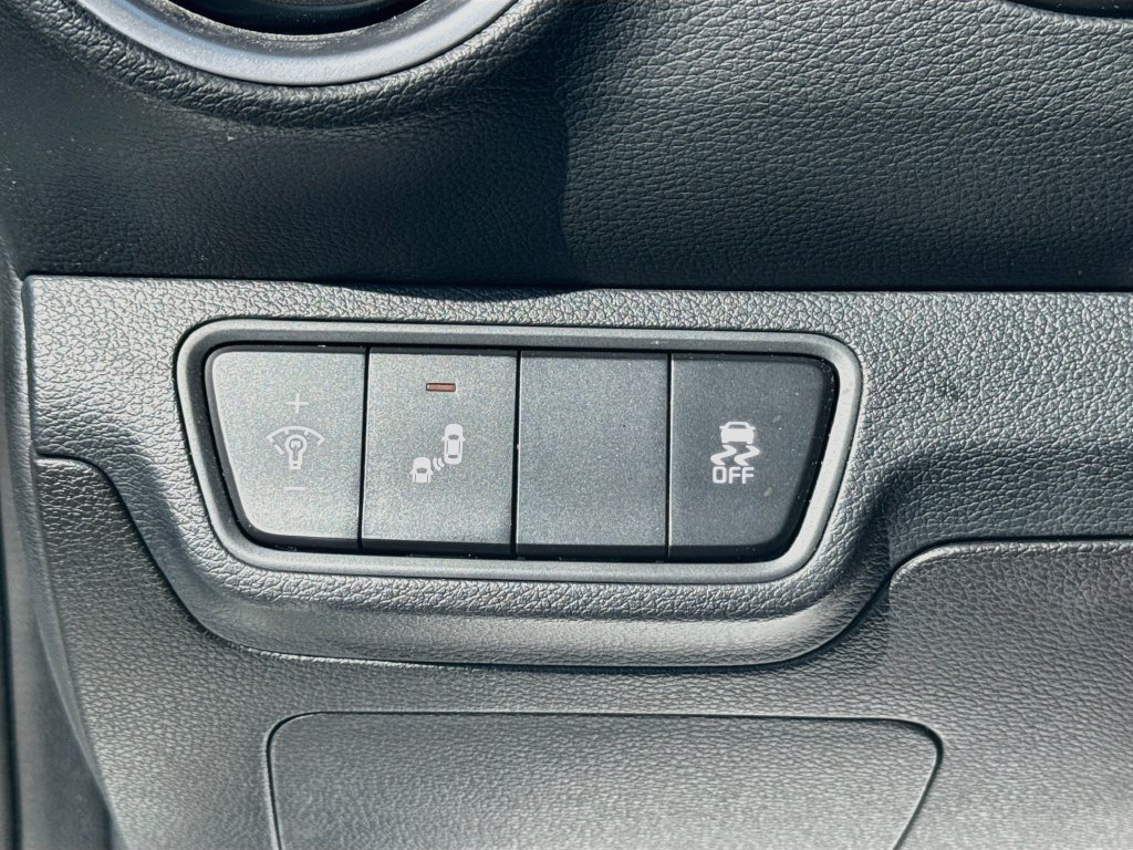 Certified 2023 Kia Forte GT-Line FWD image 13