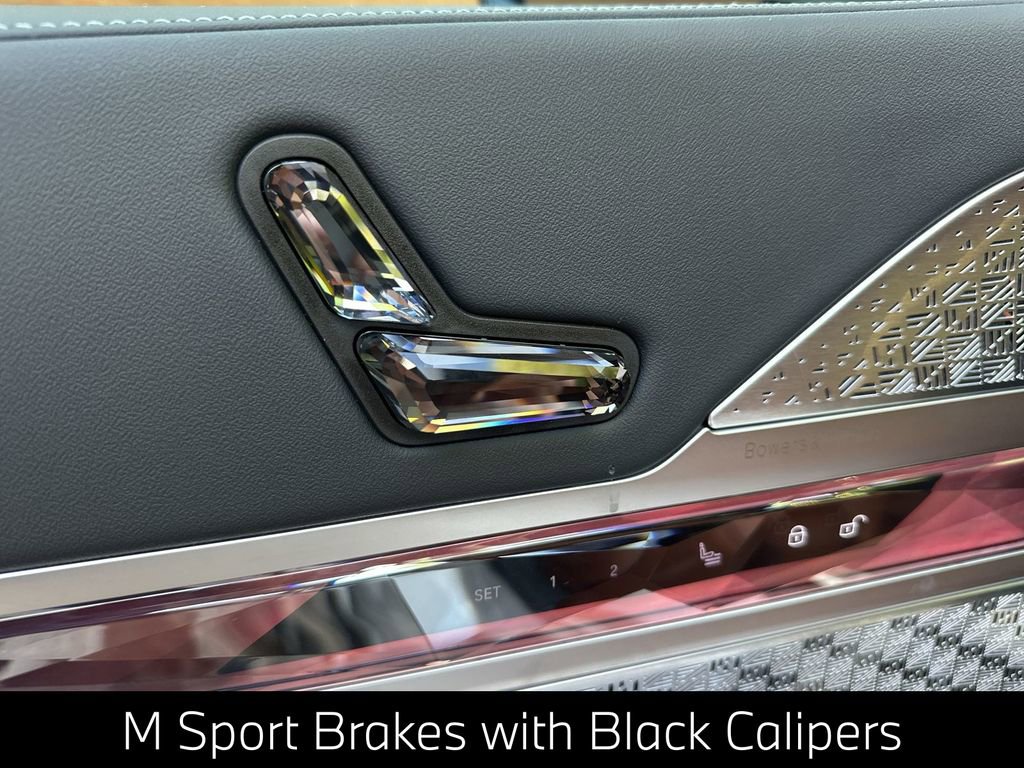 Used 2025 BMW 760i xDrive 760i xDrive w/ Executive Package image 17