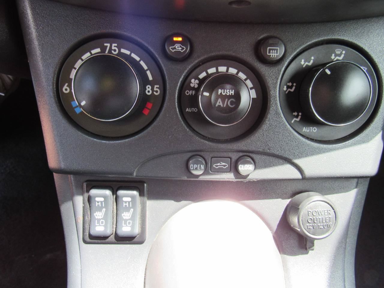 Used 2008 Mitsubishi Eclipse GT FWD image 17