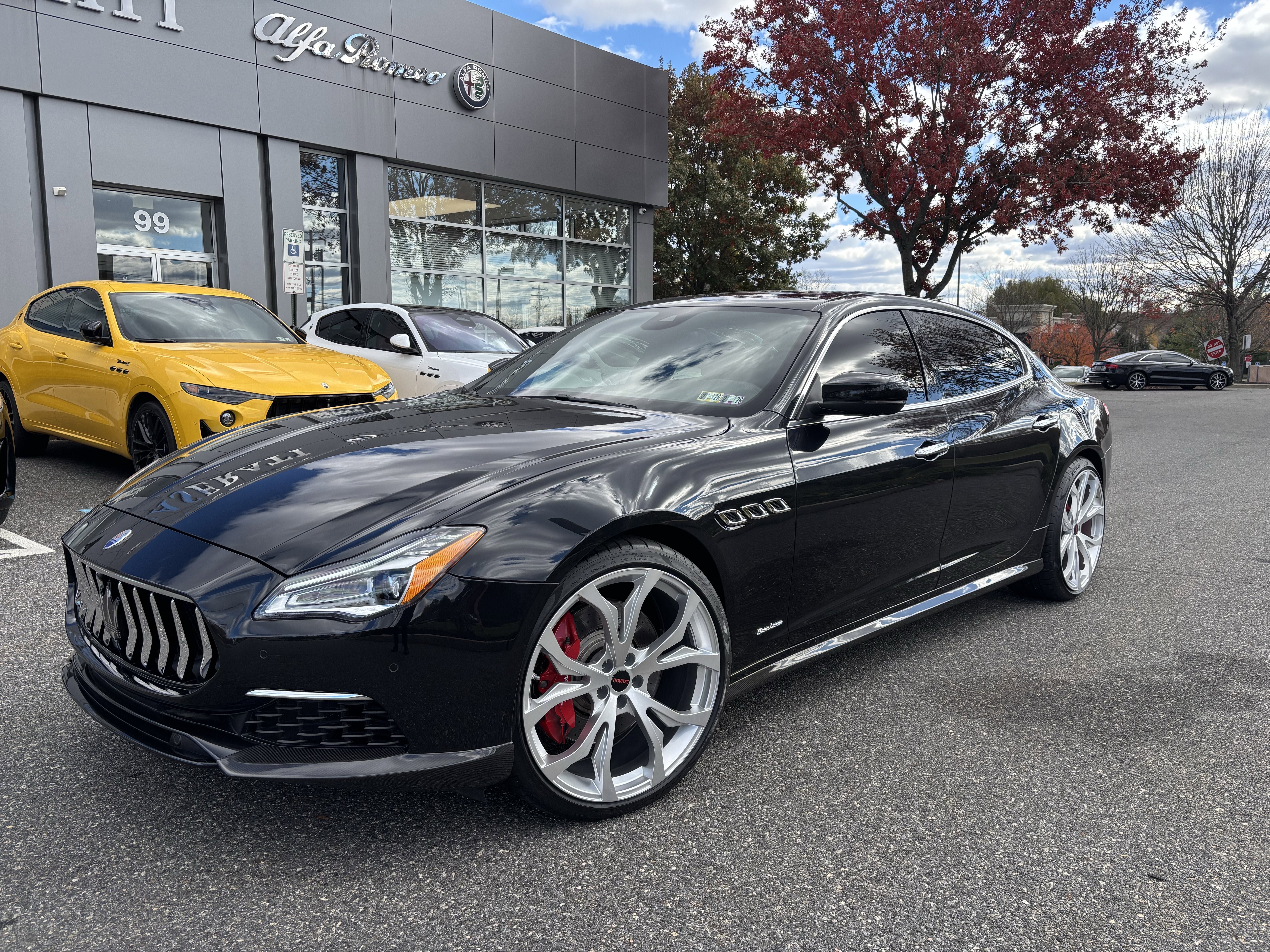 Used 2019 Maserati Quattroporte GTS GranLusso RWD image 1