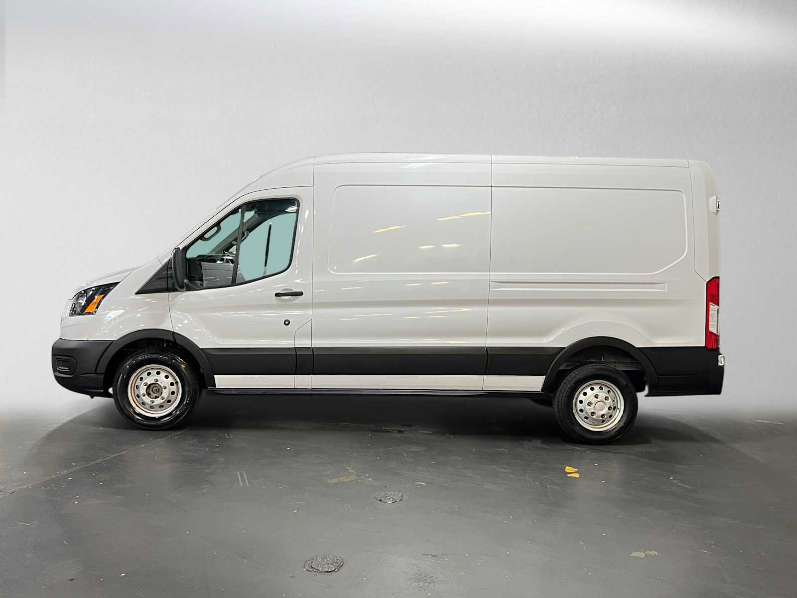 Used 2023 Ford Transit 250 Medium Roof AWD w/ Load Area Protection Package image 6