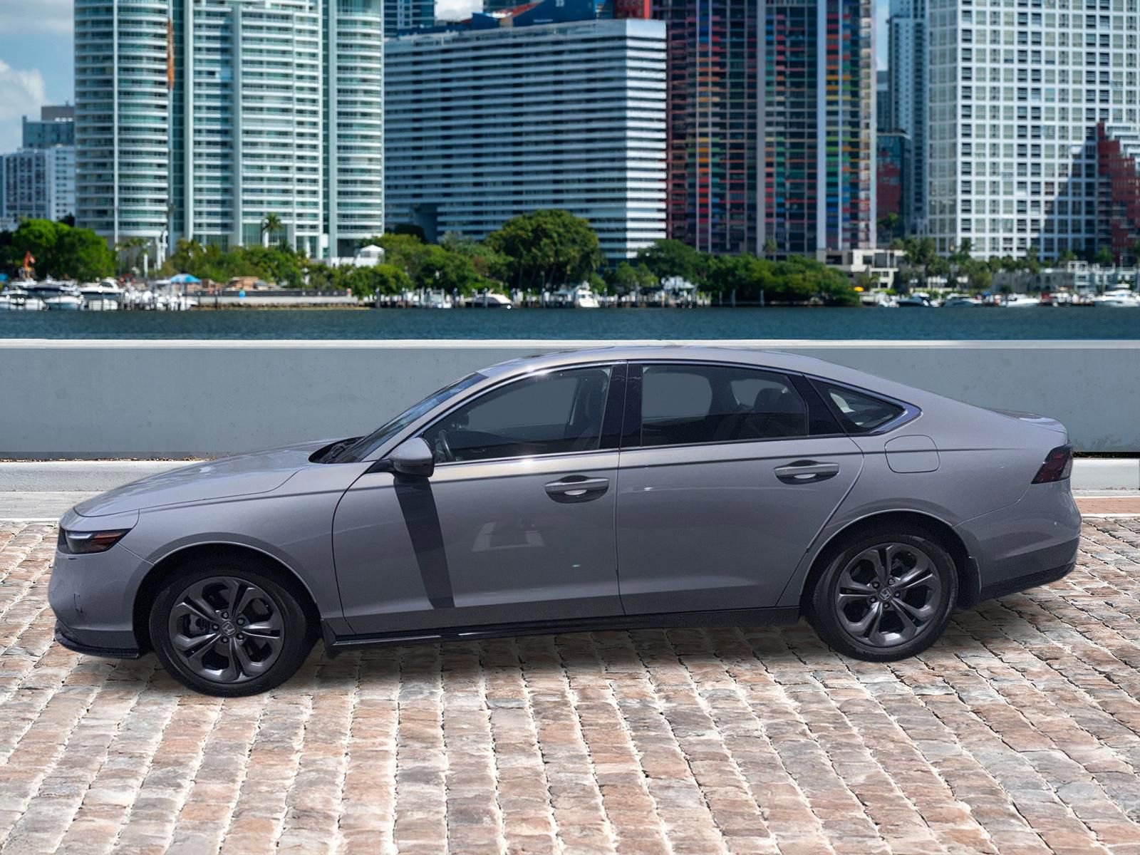 Certified 2025 Honda Accord EX-L image 4