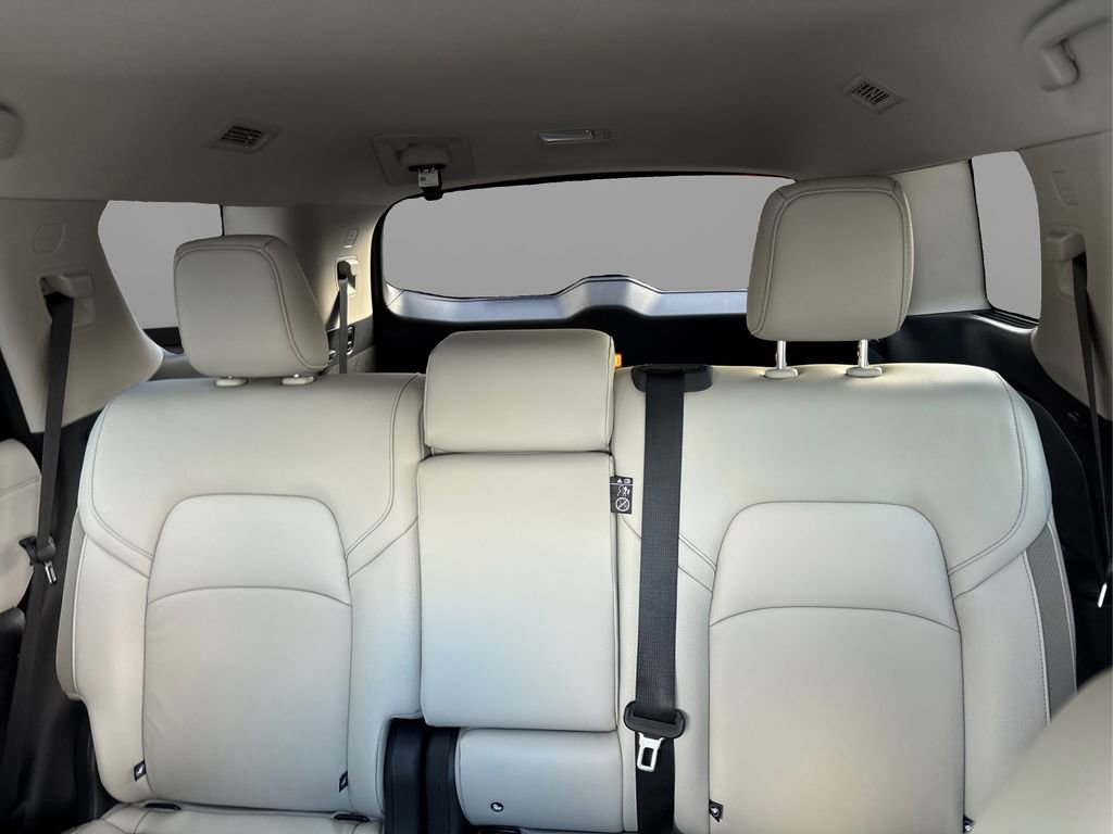 New 2025 Nissan Pathfinder SL image 17