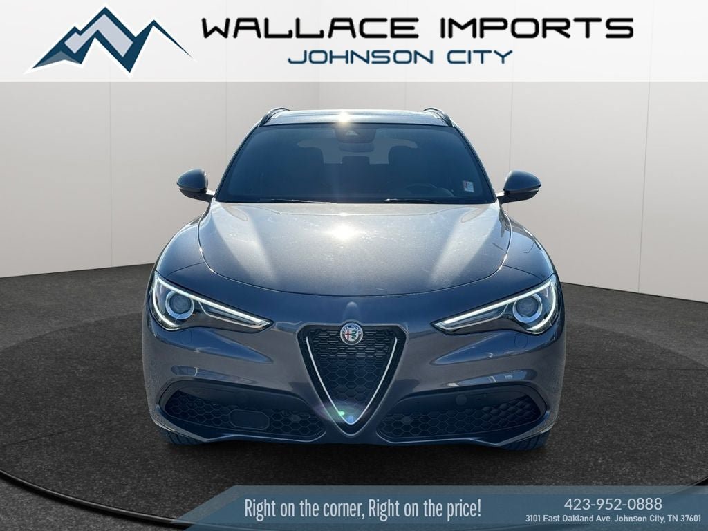 Used 2023 Alfa Romeo Stelvio Ti AWD/4WD image 8