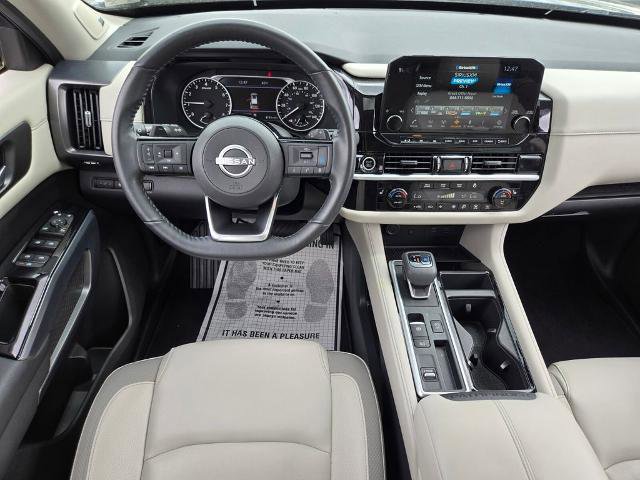 Certified 2022 Nissan Pathfinder SL w/ SL Premium Package FWD image 10