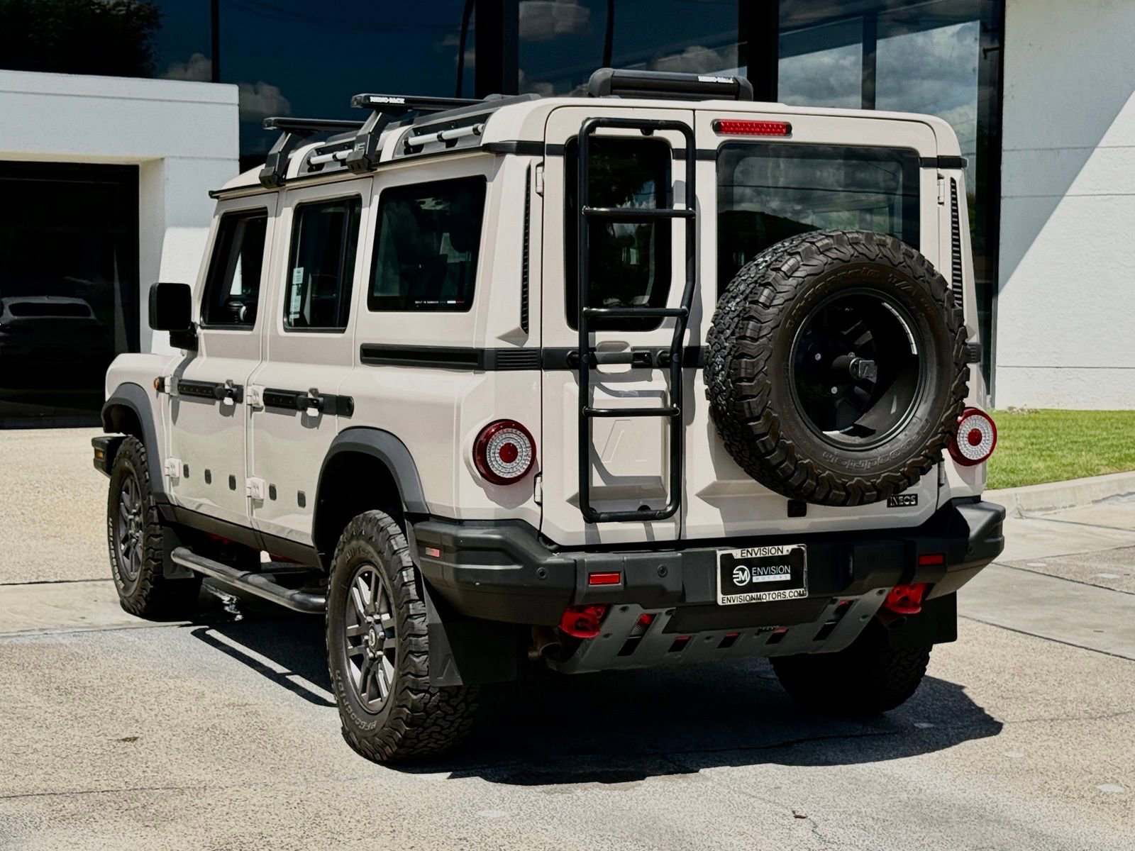 Used 2024 INEOS Grenadier AWD/4WD image 11