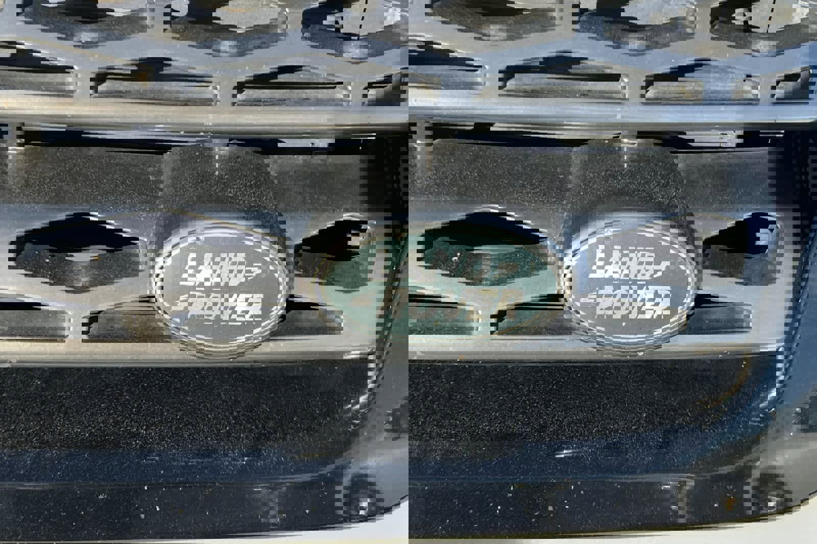 Used 2017 Land Rover Range Rover Sport SE image 13