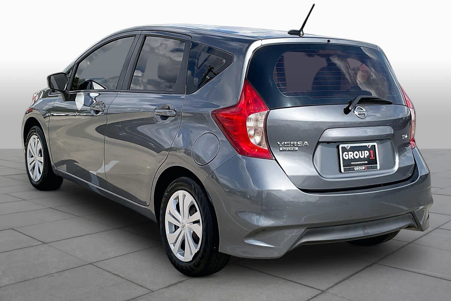 Used 2017 Nissan Versa Note SV FWD image 10