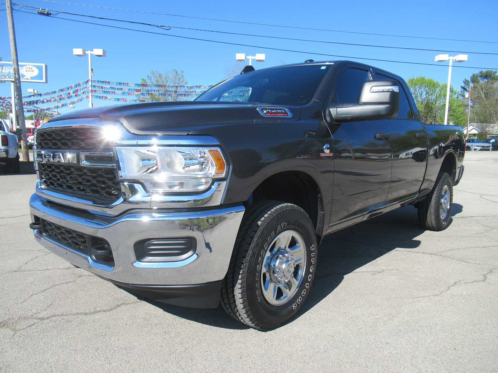 Used 2024 RAM 2500 Tradesman w/ Chrome Appearance Group image 1