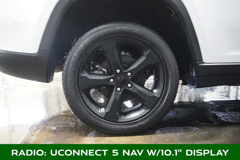 Used 2023 Jeep Grand Cherokee Limited w/ Luxury Tech Group II image 5