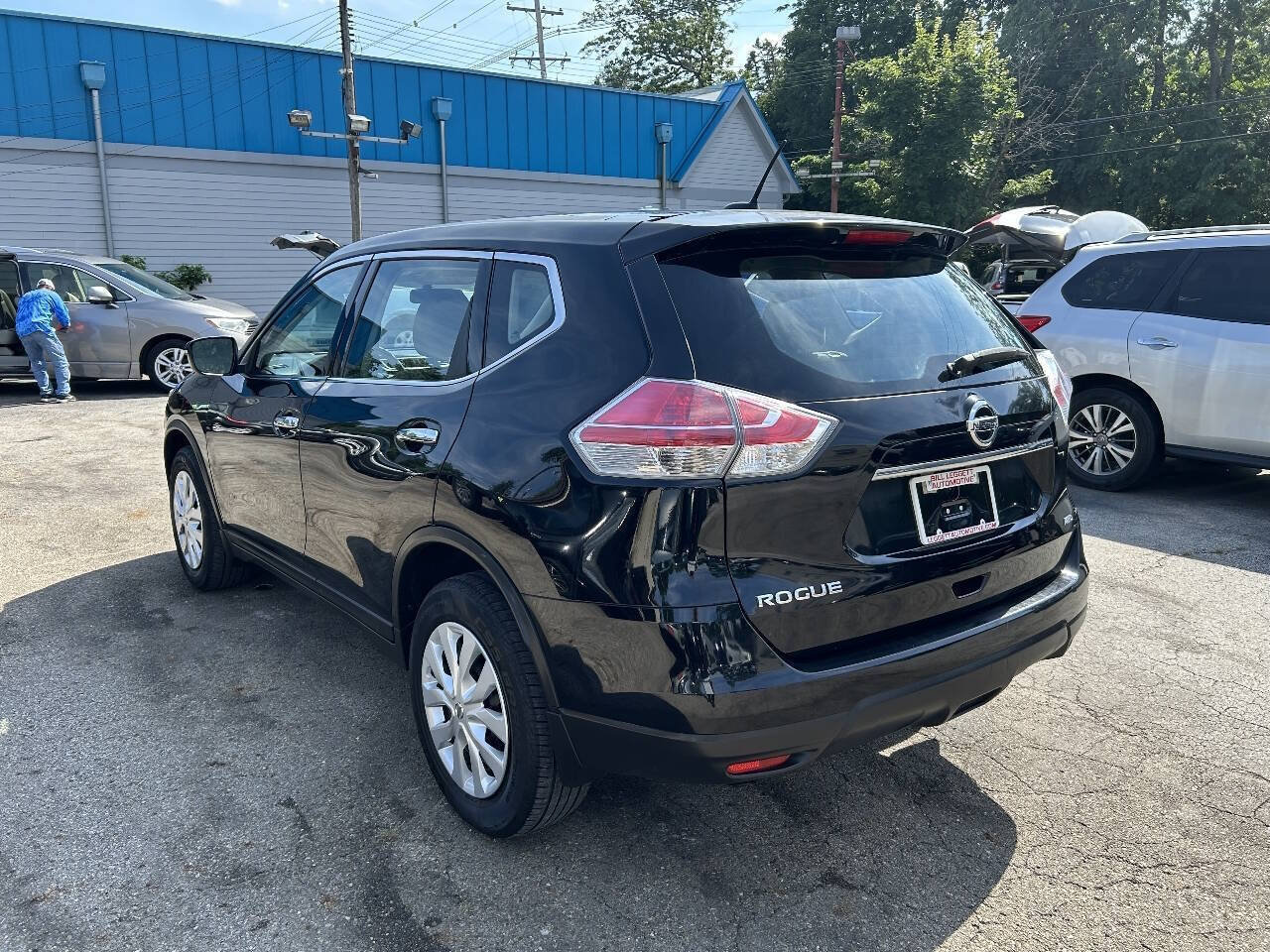 Used 2015 Nissan Rogue S AWD/4WD image 10
