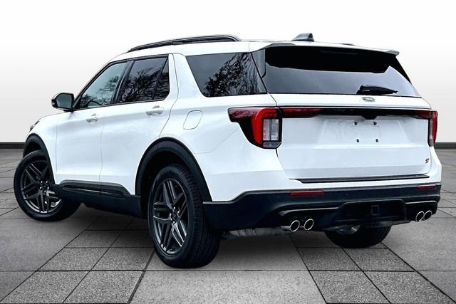 Used 2025 Ford Explorer ST w/ Sun And Sound Package image 4