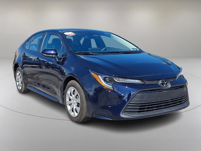 Used 2024 Toyota Corolla LE FWD image 2