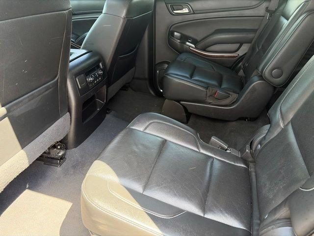 Used 2019 GMC Yukon SLT w/ Graphite Performance Edition AWD/4WD image 32