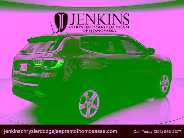 Used 2023 Jeep Compass Sport AWD/4WD image 4