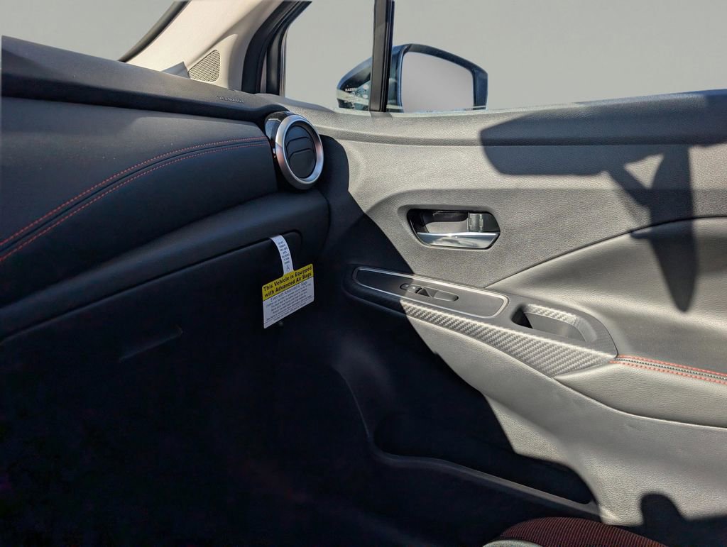 New 2025 Nissan Versa SR w/ Trunk Package image 29