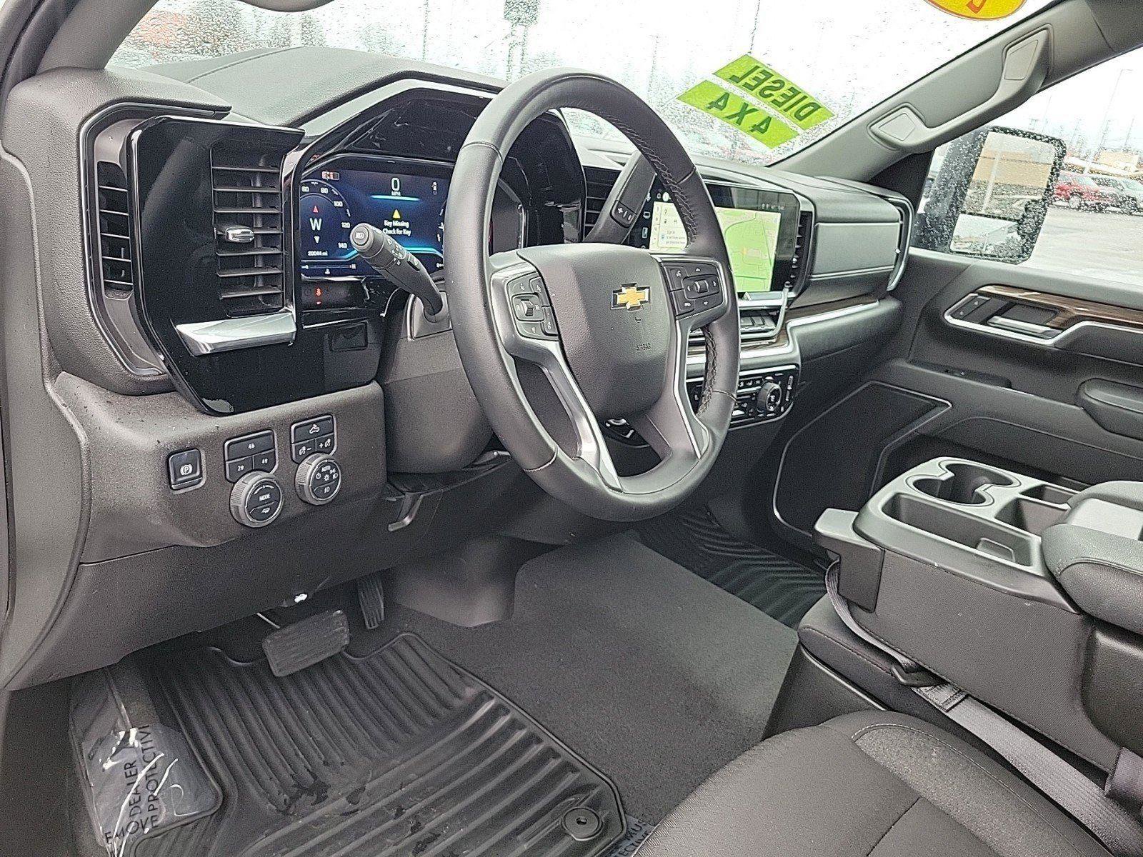 Used 2025 Chevrolet Silverado 2500 LT w/ Convenience Package image 19