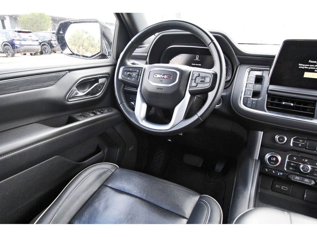 Used 2024 GMC Yukon SLT image 8