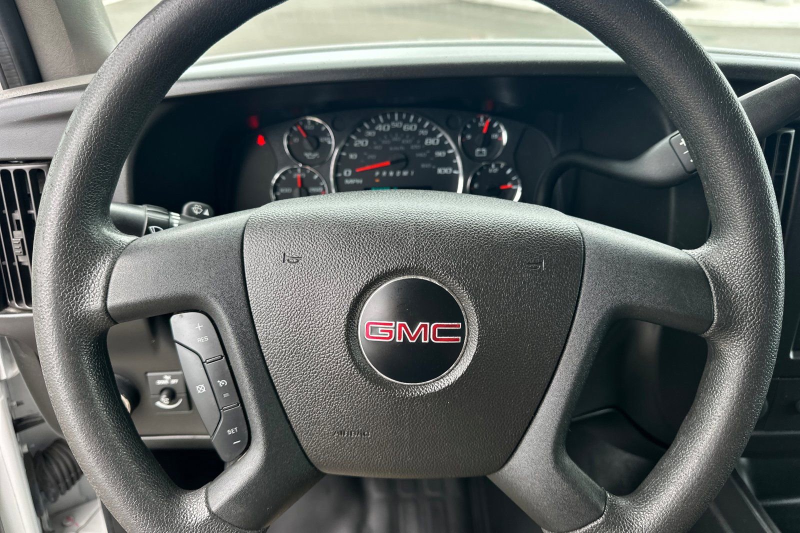 Used 2021 GMC Savana 2500 w/ Driver Convenience Package RWD image 25