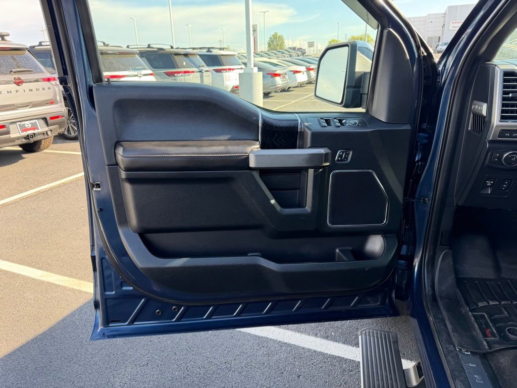 Used 2018 Ford F150 Platinum w/ Equipment Group 701A Luxury image 13