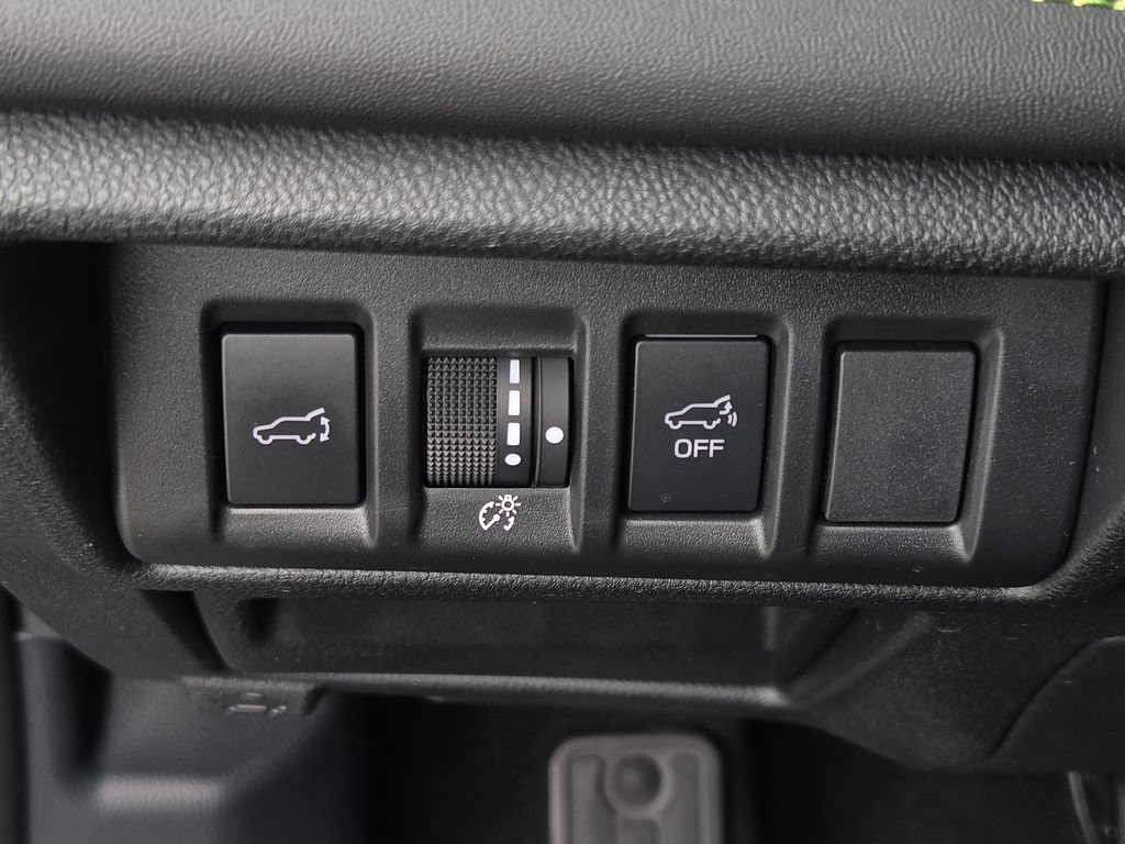 Used 2025 Subaru Outback Onyx Edition AWD/4WD image 23