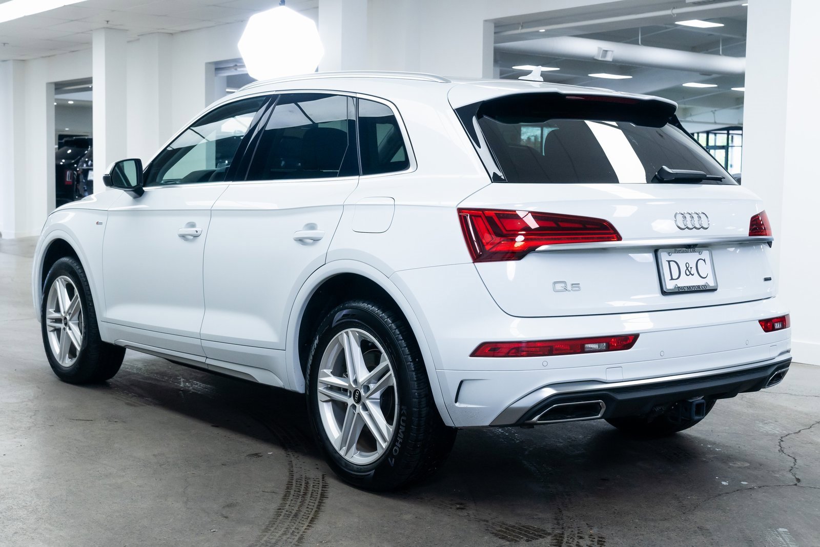 Used 2024 Audi Q5 e Premium Plus image 4